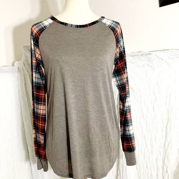 Grace & Emma NWT Solid/Plaid Top Size Small - Picture 1 of 6